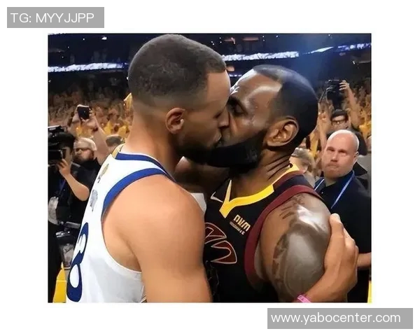 詹姆斯转发拉拉维亚精彩暴扣视频称赞杰克飞跃表现令人惊叹